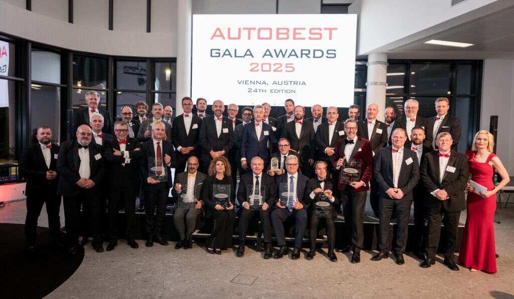 Group photo of jurors and award winners at the AUTOBEST Gala Awards 2025 in Vienna