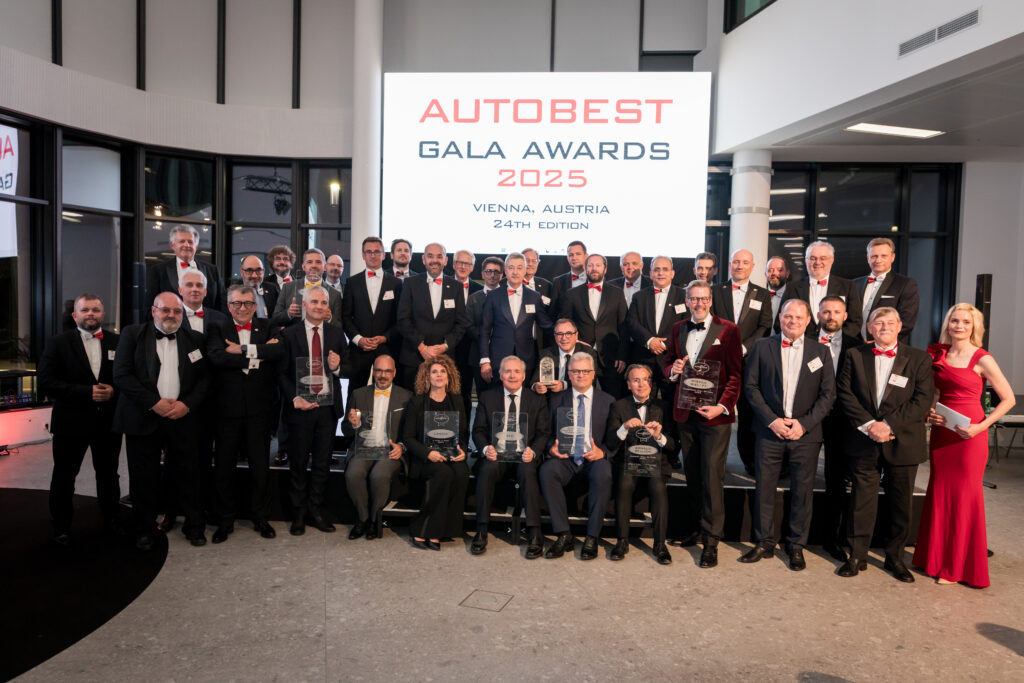 Group photo of jurors and award winners at the AUTOBEST Gala Awards 2025 in Vienna